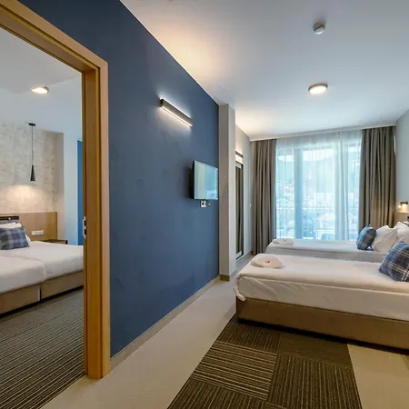 парк модър 4*