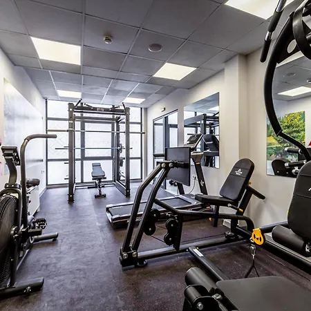 парк модър 4* Devin