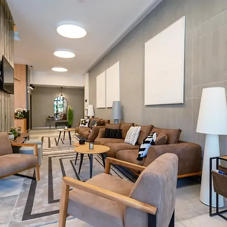 парк модър Hotel 4*