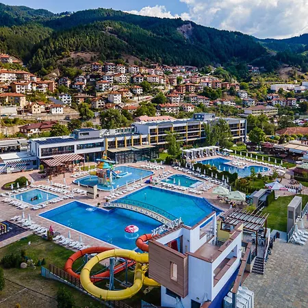 парк модър 4* Dövlen